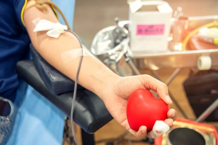 Can diabetics donate blood?
